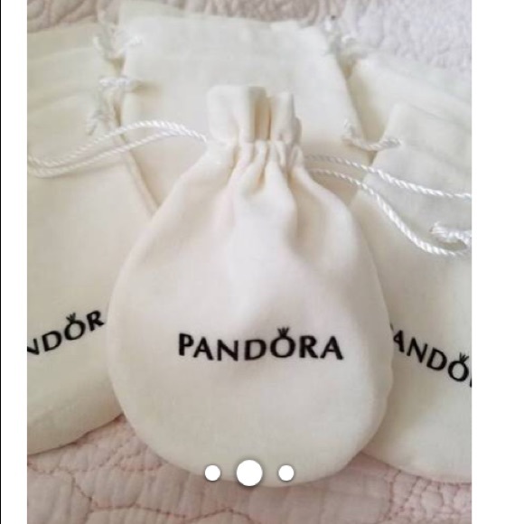 Pandora Jewelry - BEWARE OF PANDORA SCAMMERS!